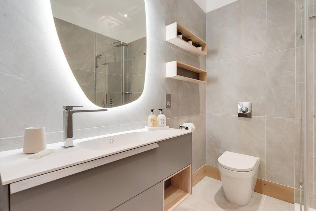 11 Borough Apartments - Bright & Spacious 2-Bed Near London Bridge Londres Exterior foto